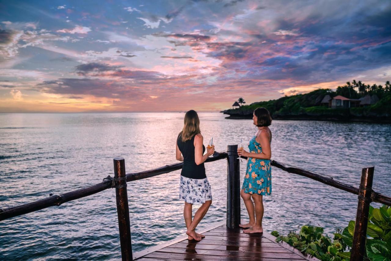 Savasi Island Resort Savusavu Buitenkant foto