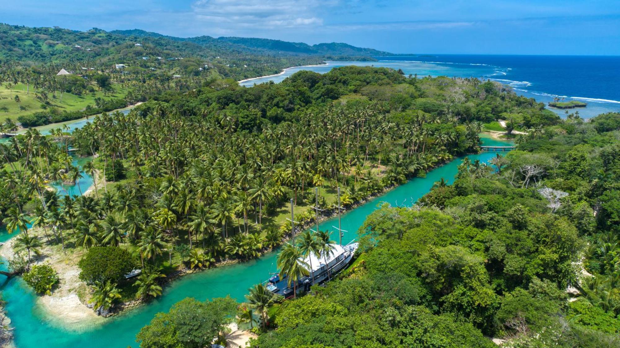 Savasi Island Resort Savusavu Buitenkant foto